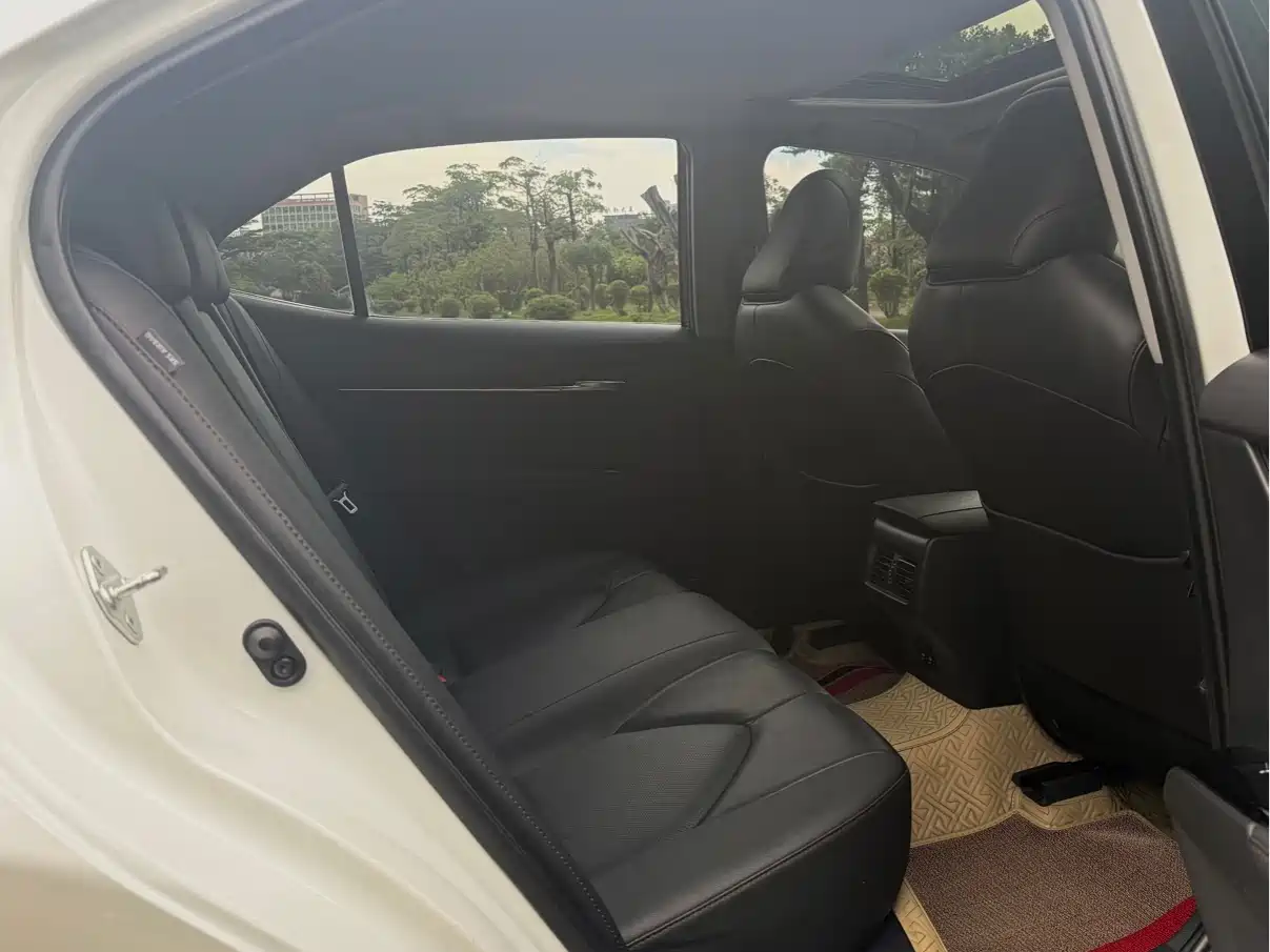 Toyota Camry 2019 Facelift 2.0G Luxury Edition фото 14