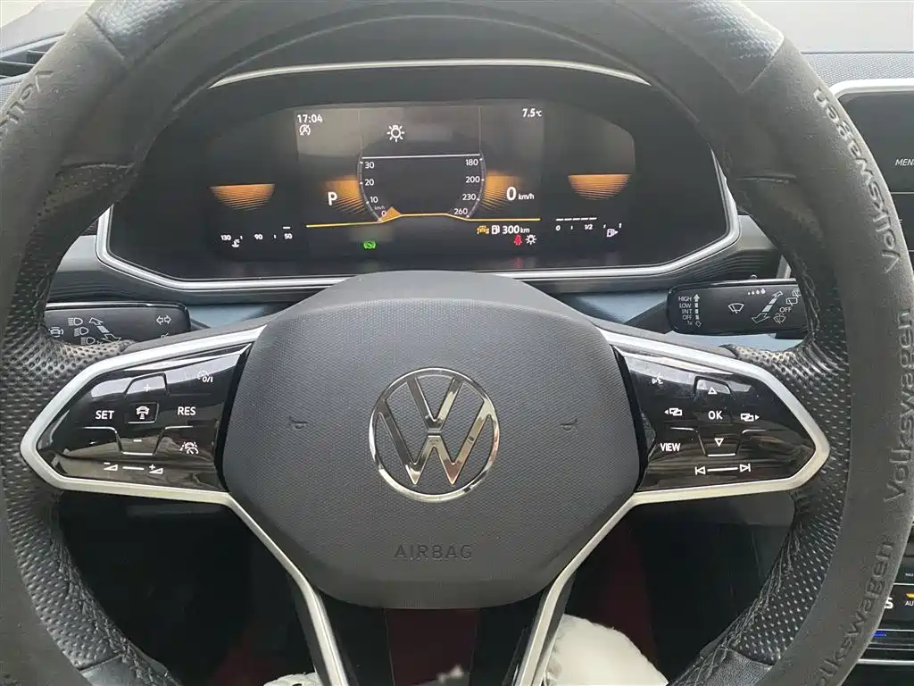 Volkswagen Tharu 2023 300TSI 2WD Bright Moon Edition фото 16