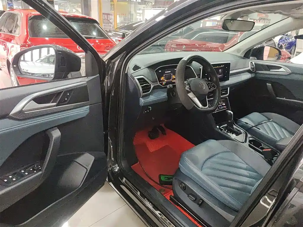 Volkswagen Tharu 2023 300TSI 2WD Bright Moon Edition фото 9