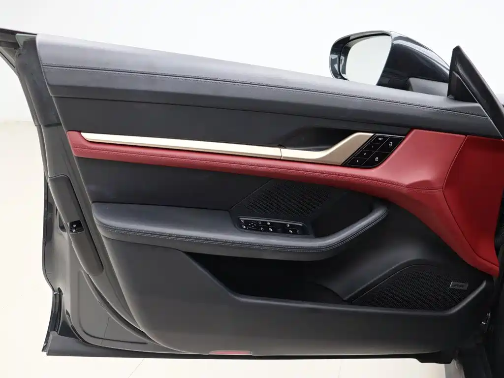 Porsche Taycan 2021 2020 Taycan