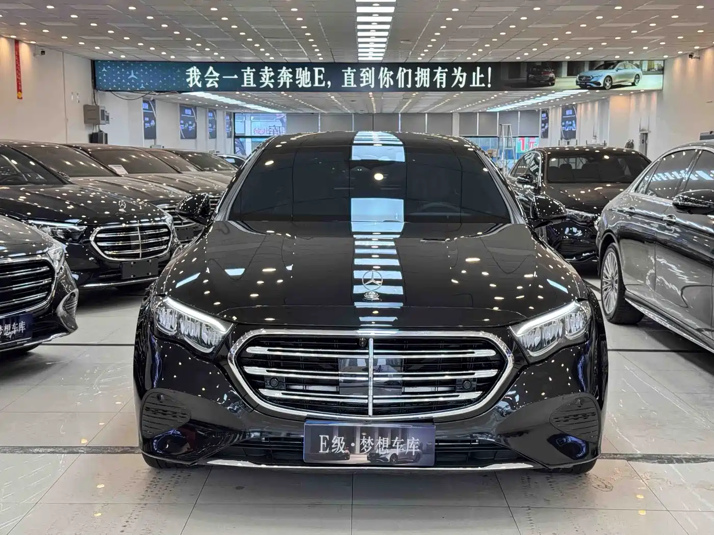 Mercedes-Benz E-Class 2024 E 300 L Fashion