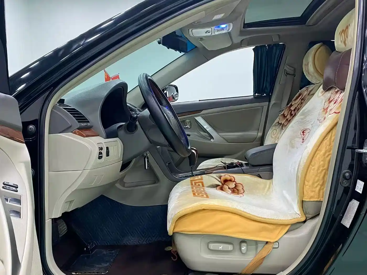 Toyota Camry 2014 2013 200G Classic Luxury Edition
