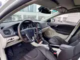 Photo 4 - Volvo V40