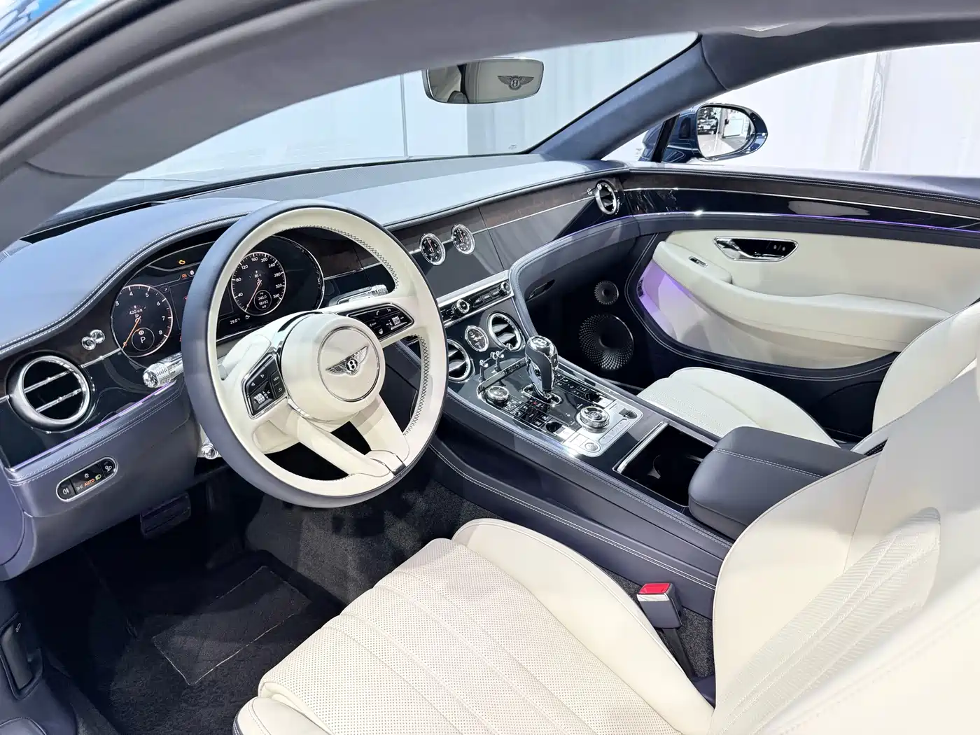 Bentley Continental 2023 2022 4.0T GT V8