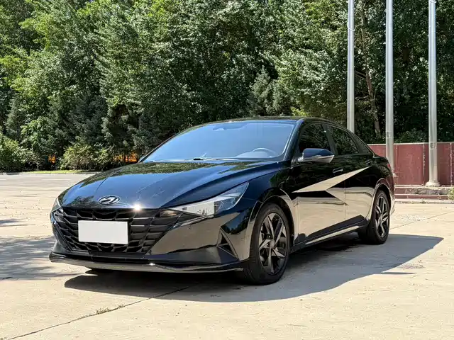 Hyundai Elantra 1.5L CVT LUX, Black, Knight, Лимитированная серия