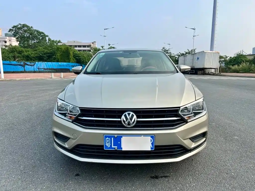Фото 1 - Volkswagen Bora
