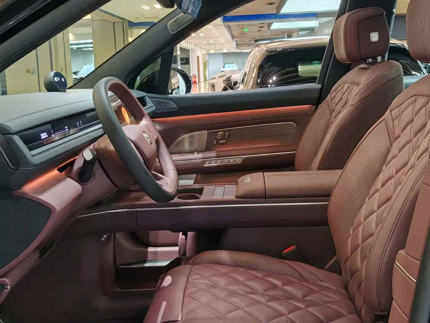 NIO ES8 2026 2025 Model 6-Seat Executive Luxury Edition