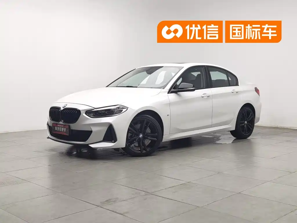 Фото 1 - BMW 1 Series