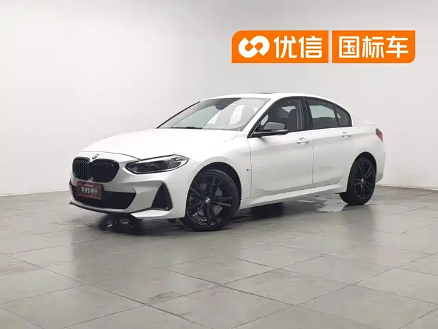 BMW 1 Series 2023 125i M Sport Shadow Edition — фото 1