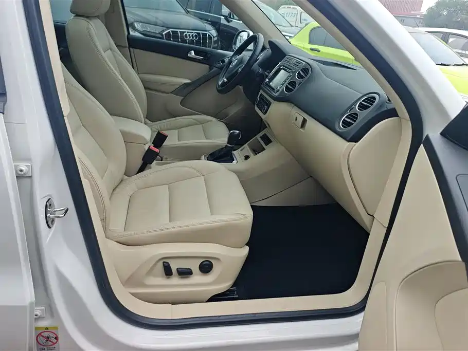 Volkswagen Tiguan 2012 2.0TSI Automatic 4WD Elite Edition фото 8