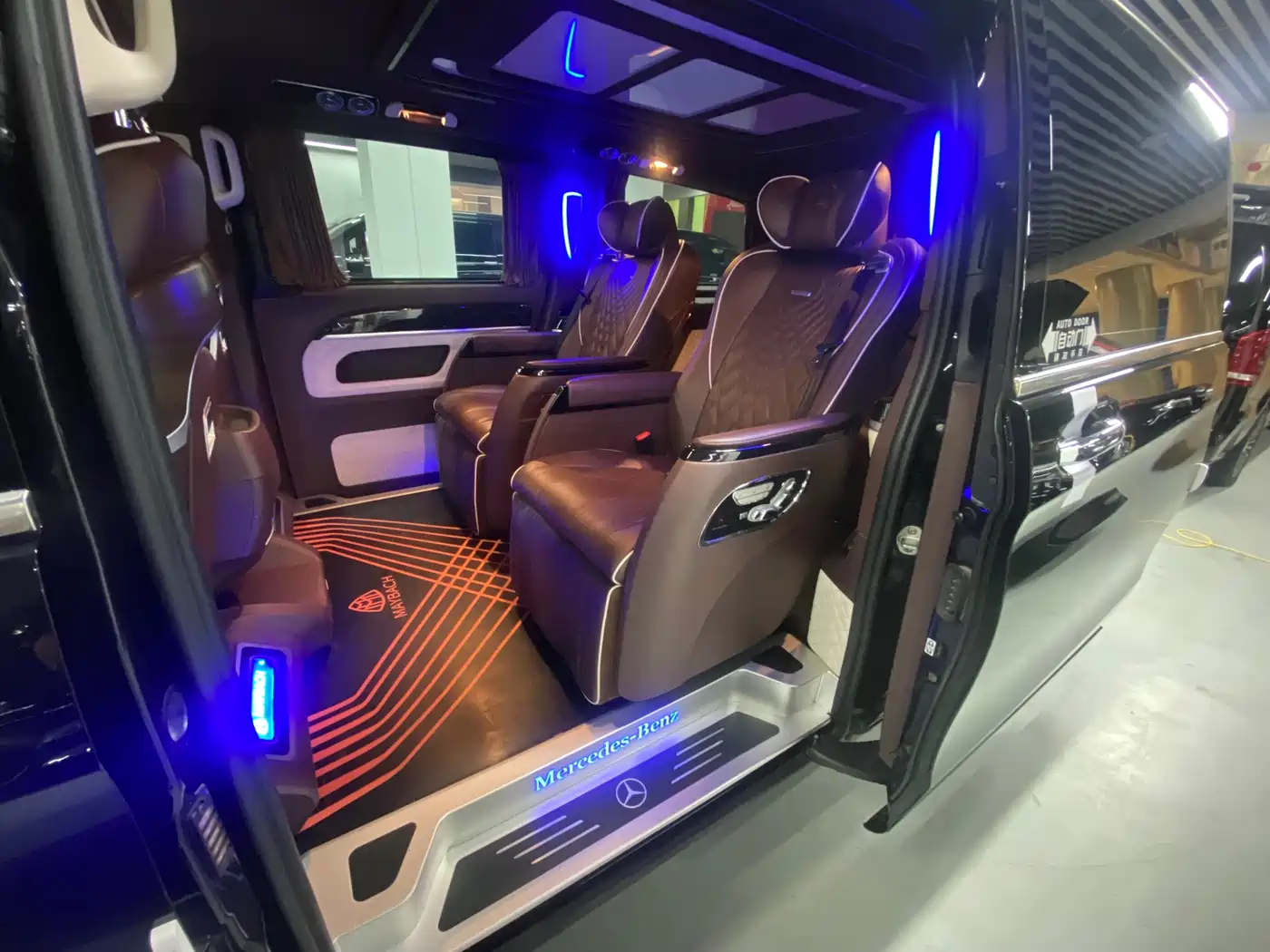 MERCEDES-BENZ V-CLASS