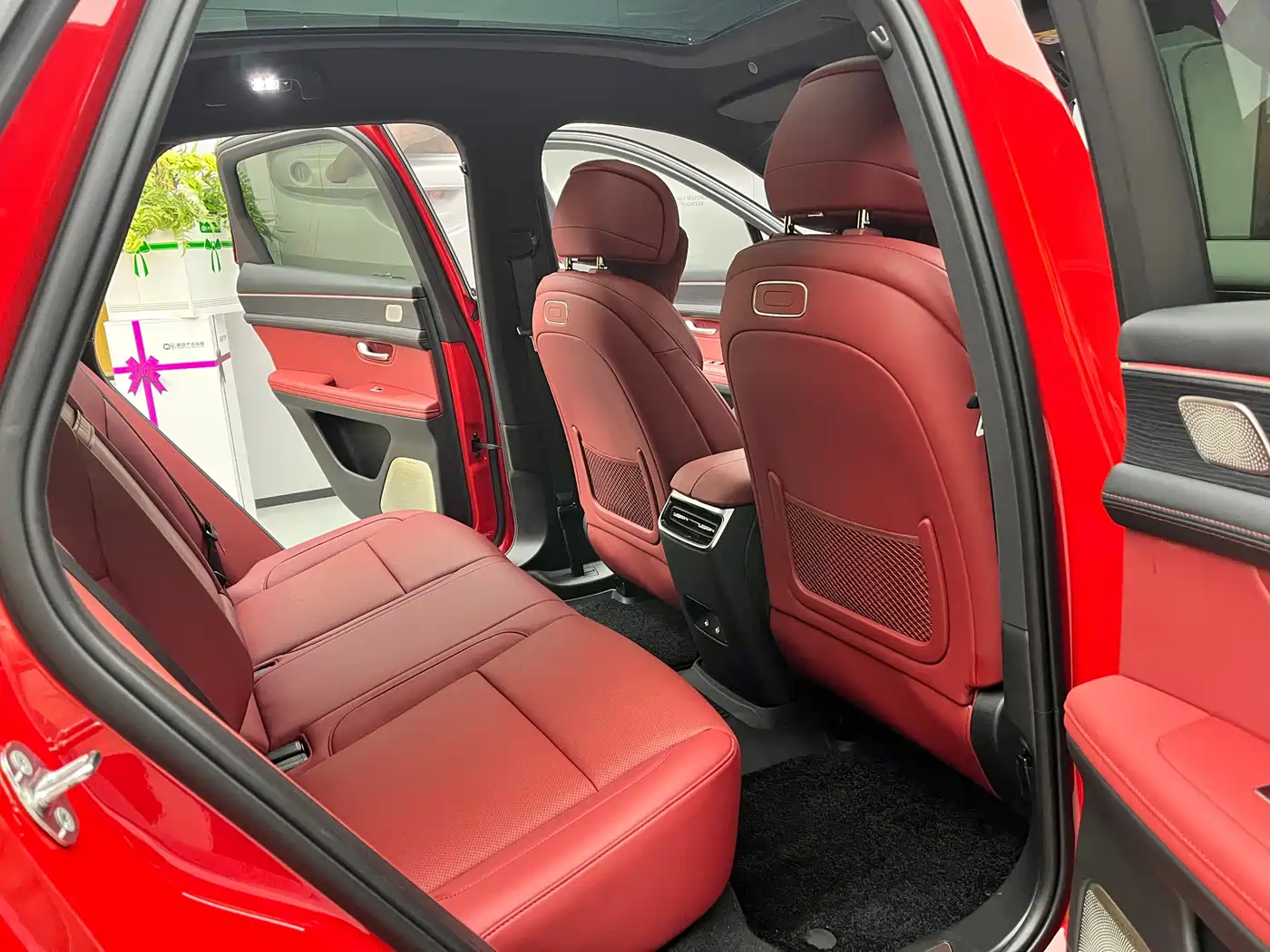 AITO Wenjie AITO M5 2025 Extended Range Ultra AWD фото 15