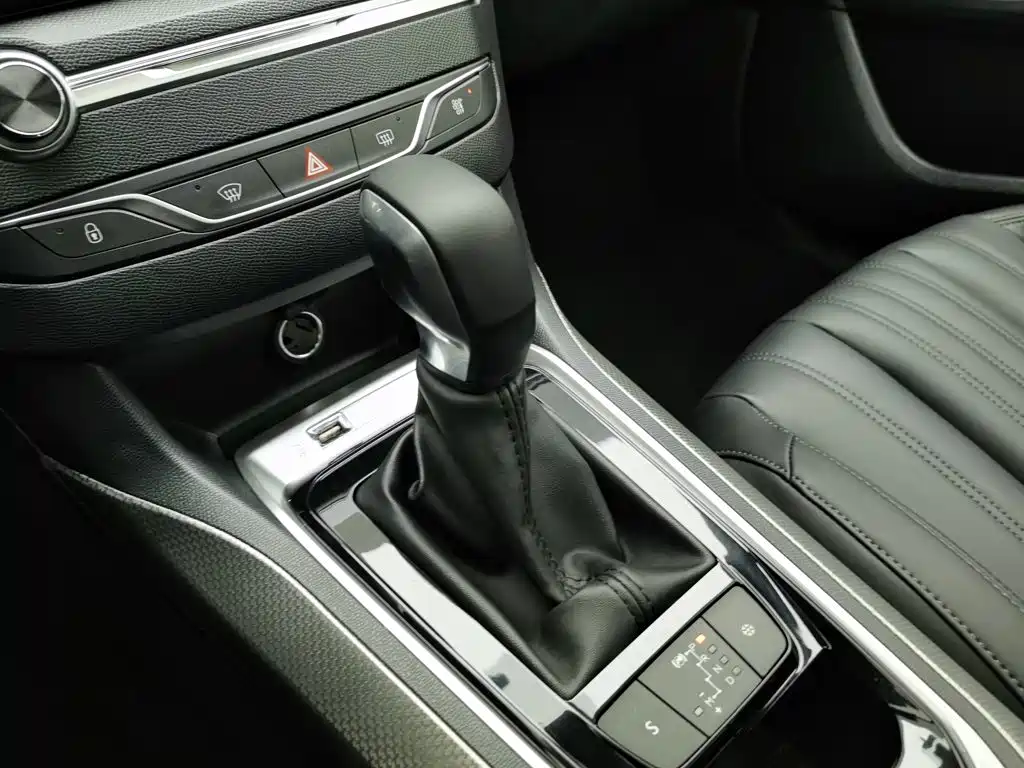 Peugeot 408 2023 2020 360THP 10th Anniversary Premium Edition