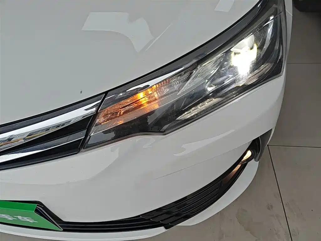 Toyota Corolla 2018 1.2T S-CVT GL-i Smart Shine Edition фото 24
