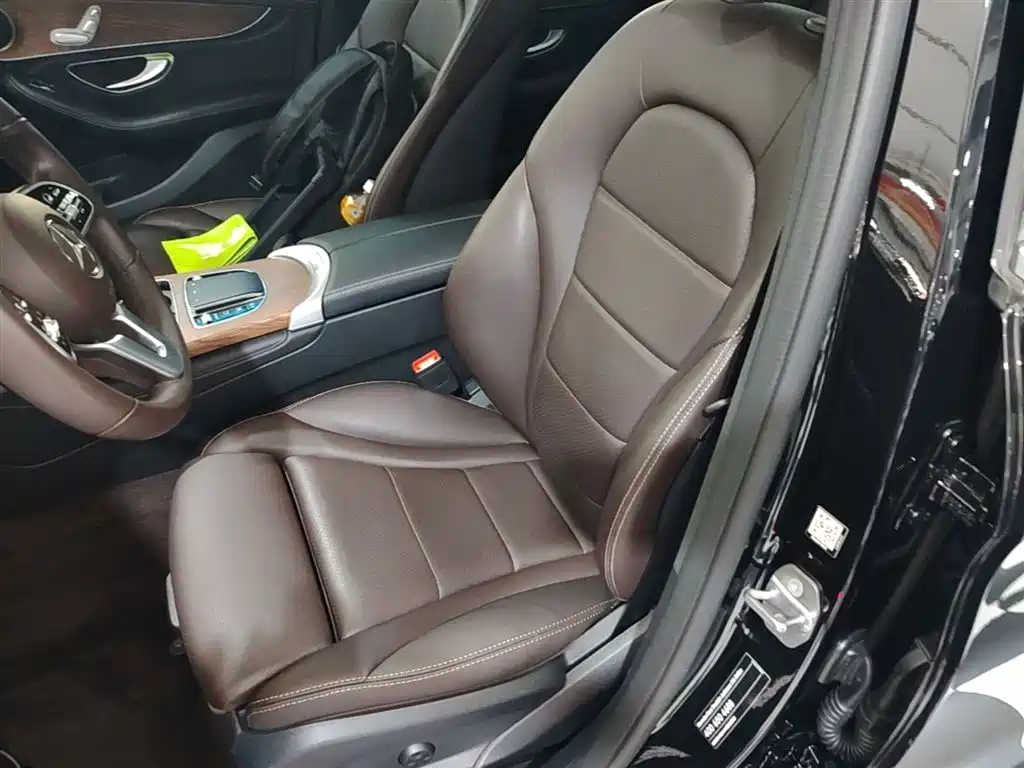 Mercedes-Benz GLC 2020 Facelift GLC 260 L 4MATIC Dynamic фото 15