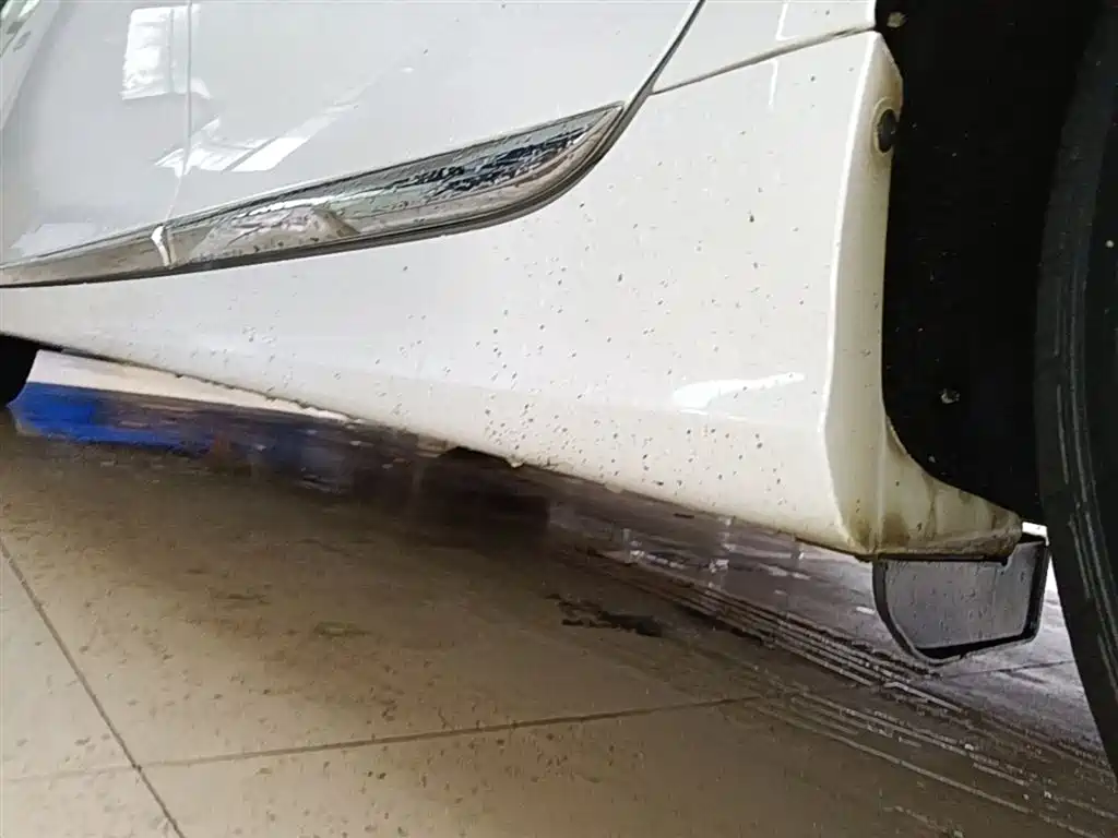 Hyundai Sonata 2014 2.0L Automatic Luxury фото 22