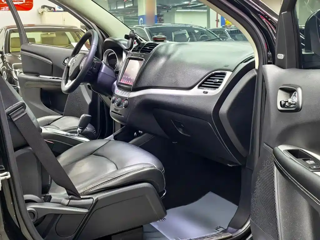 Dodge Journey 2016 2013 Model 2.4L 2WD Premium Edition