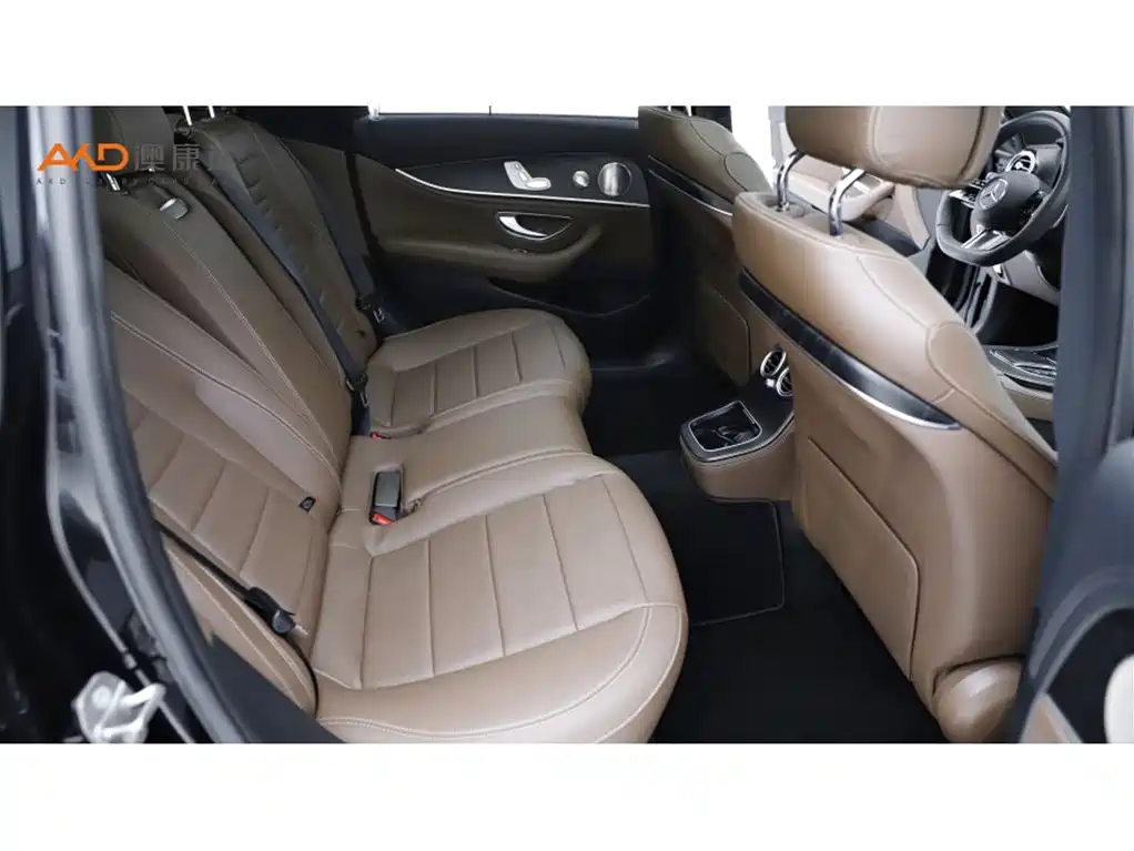 Mercedes-Benz E-Class 2023 E 300 L Sport Luxury фото 8