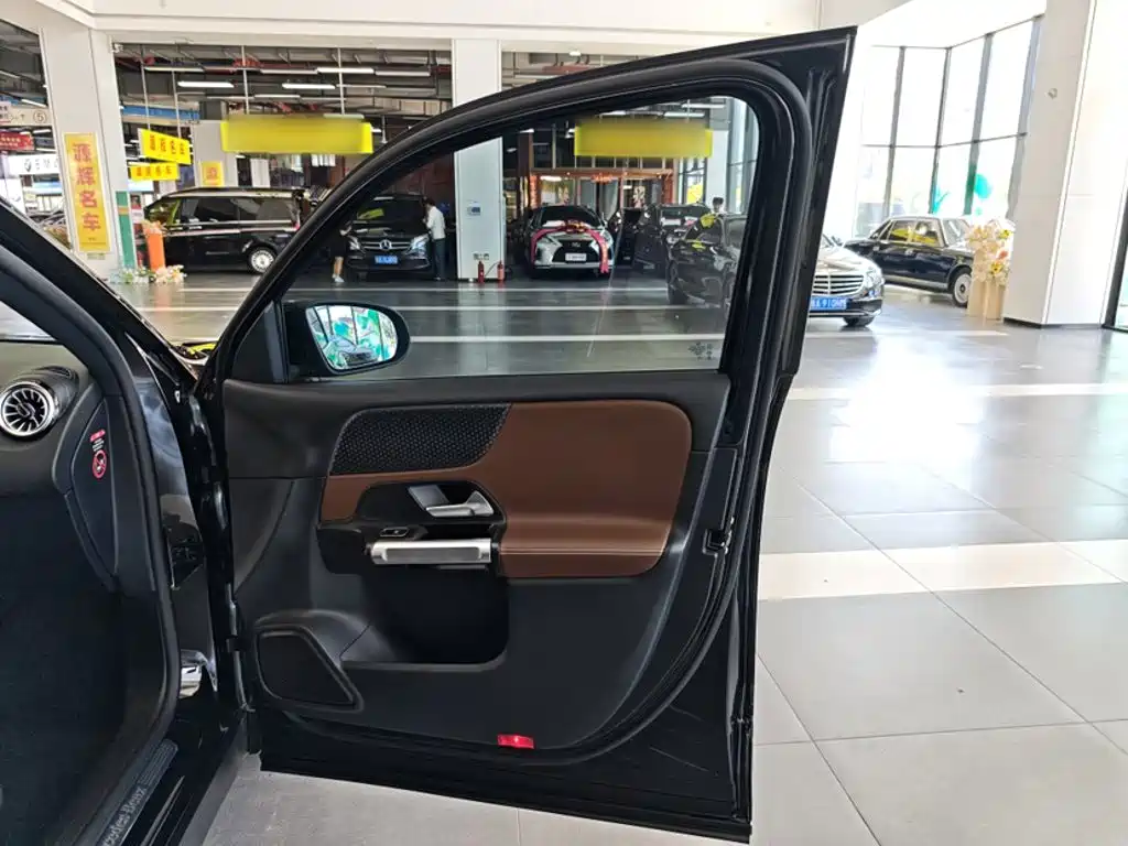 Фото 5 - Mercedes-Benz GLB