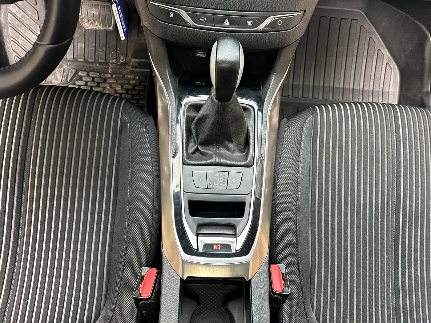 Peugeot 408 2018 Facelift 1.8L Automatic Luxury фото 18