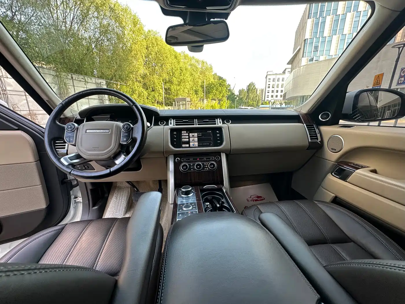 Land Rover Range Rover 2015 2015 3.0 SC V6 Vogue