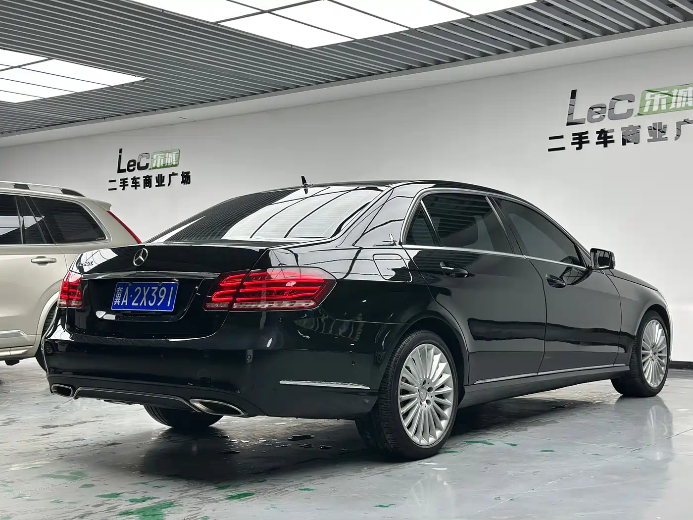 Mercedes-Benz E-Class 2015 E 200 L фото 12