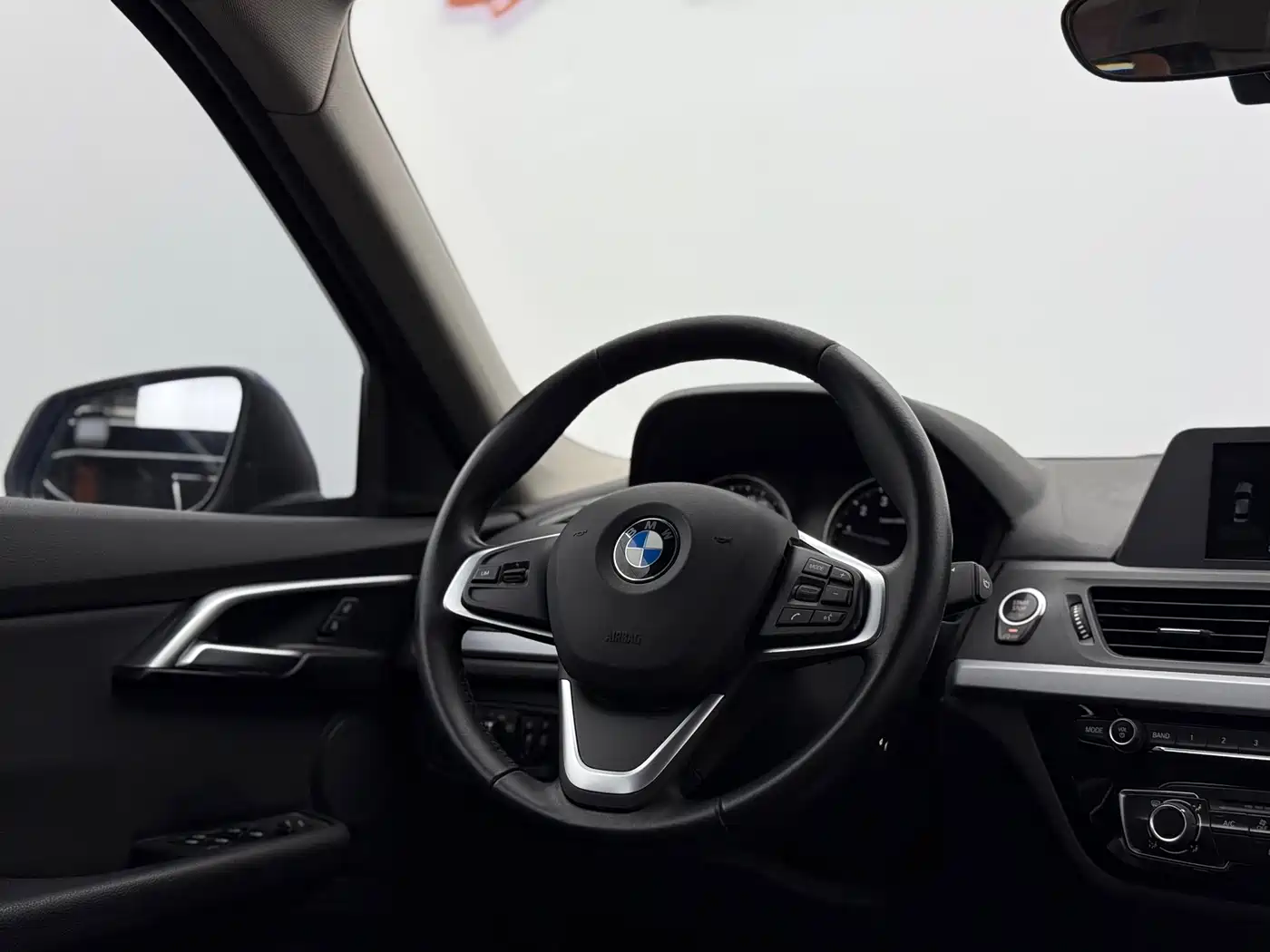 BMW 1 Series 2018 118i Fashion Edition фото 11