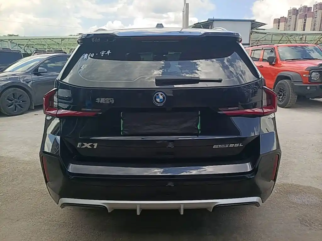 BMW iX1 2024 2023 eDrive25L M Sport Package