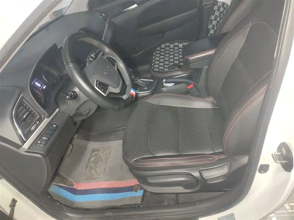 Hyundai Elantra 2016 Model 1.6L Automatic Smart Elite фото 15