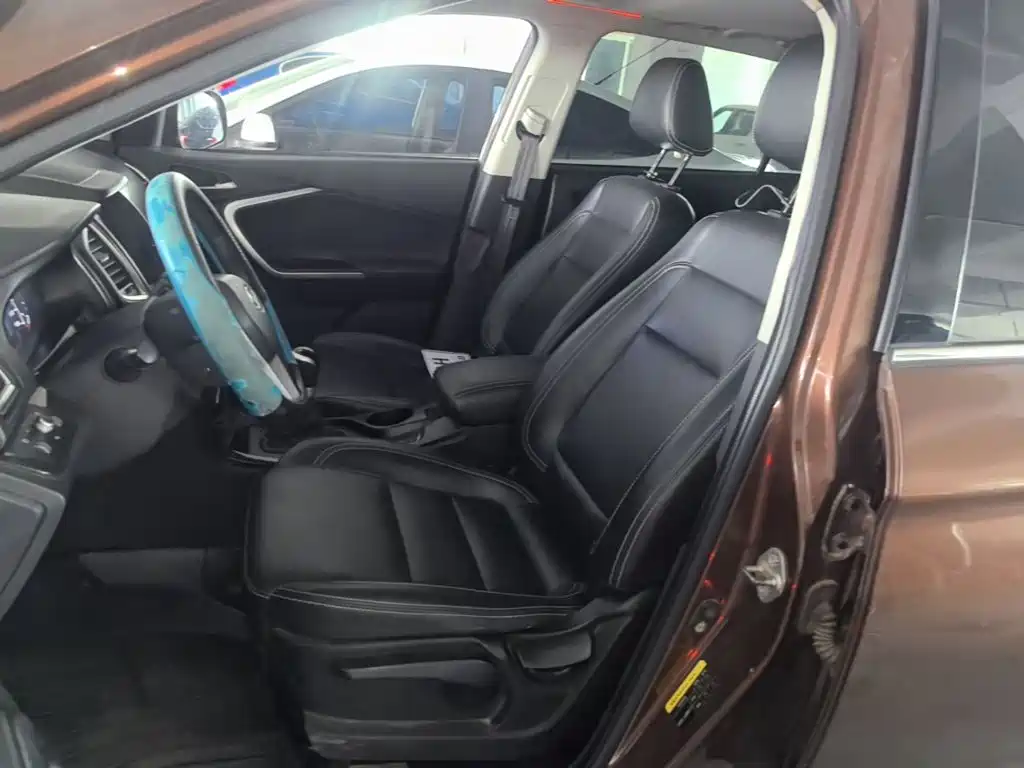 BAIC Huansu S6 2016 2016 1.5T Manual Leading Style