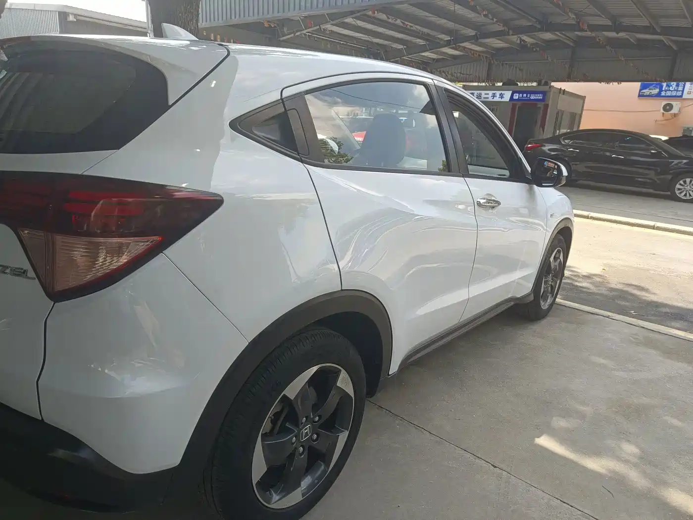 Photo 9 - Honda Vezel