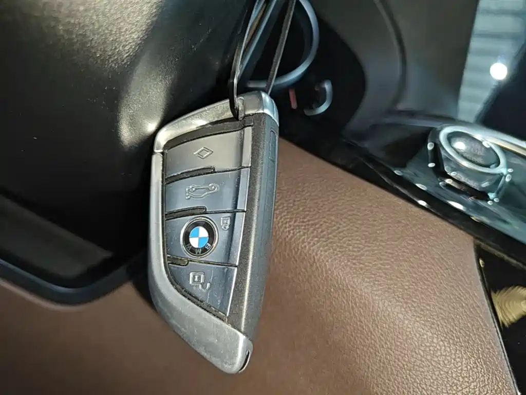 BMW 5 Series 2018 530Li xDrive M Sport Package фото 9