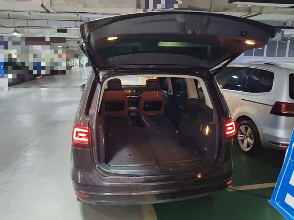 Volkswagen Sharan 2018 2018 Facelift 380TSI Comfort 6-seater