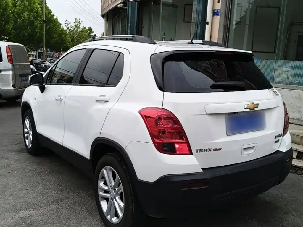 Фото 5 - Chevrolet Trax