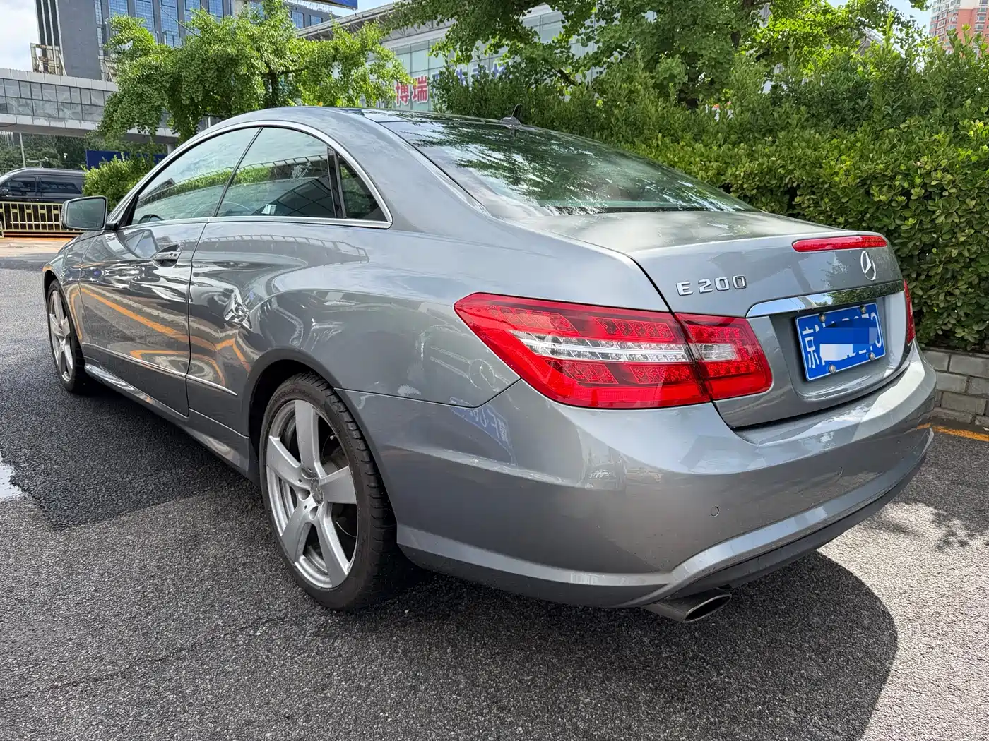 Mercedes-Benz E-Class (Import) 2012 E 200 CGI Coupe фото 4