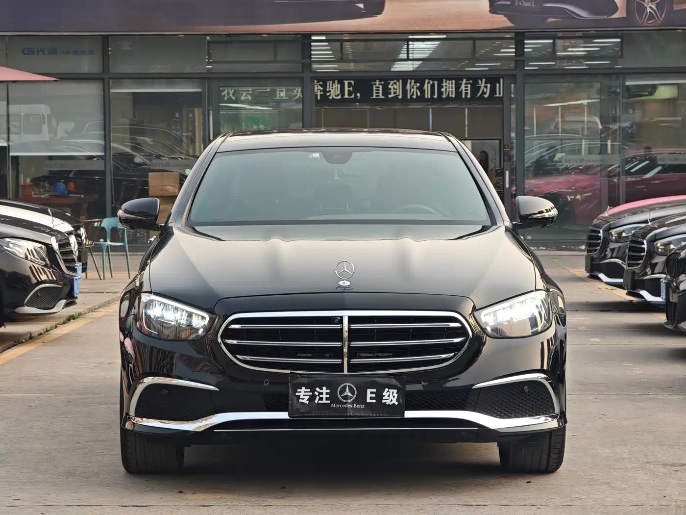 Mercedes-Benz E-Class 2022 Second Facelift E 300 L Sport Luxury фото 2