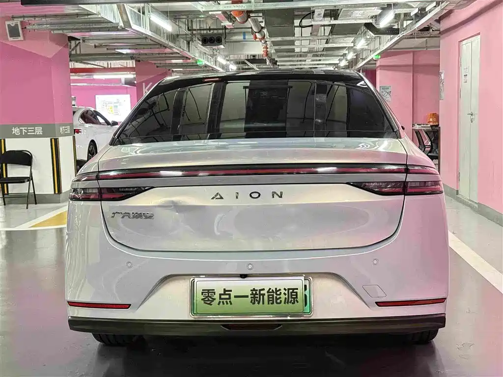 Фото 5 - Aion S Plus