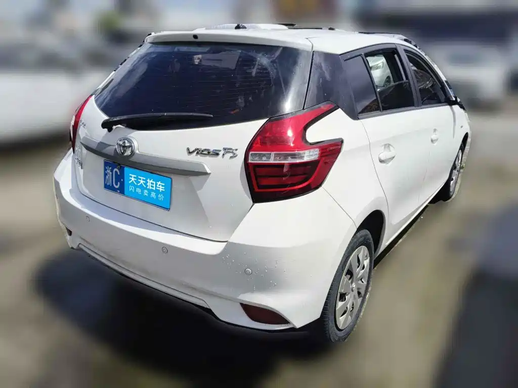 Фото 2 - Toyota Vios FS