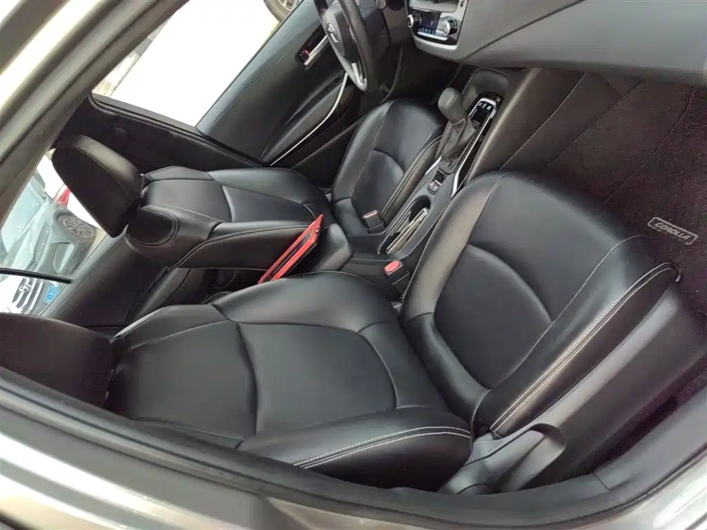 Toyota Corolla 2021 Hybrid 1.8L E-CVT Pioneer Edition фото 20