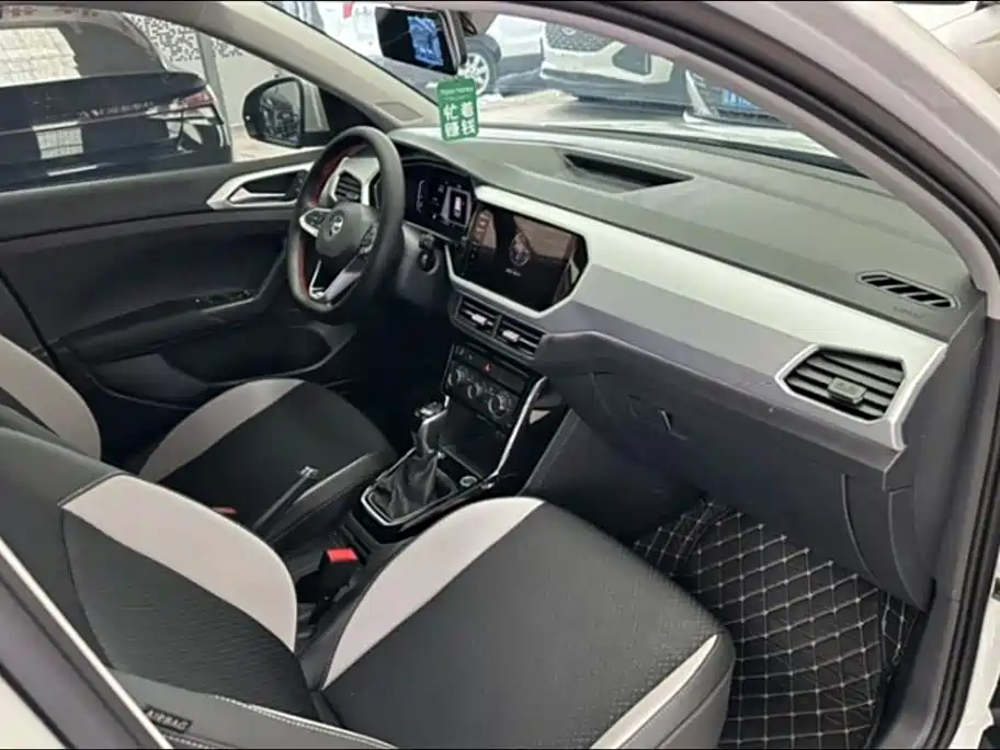 Volkswagen Tanying 2021 1.5L Automatic Smart Connect Edition фото 18