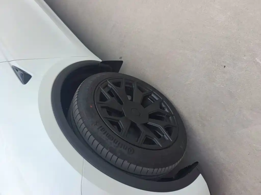 Tesla Model Y L 2026 2025 Facelift Long Range AWD
