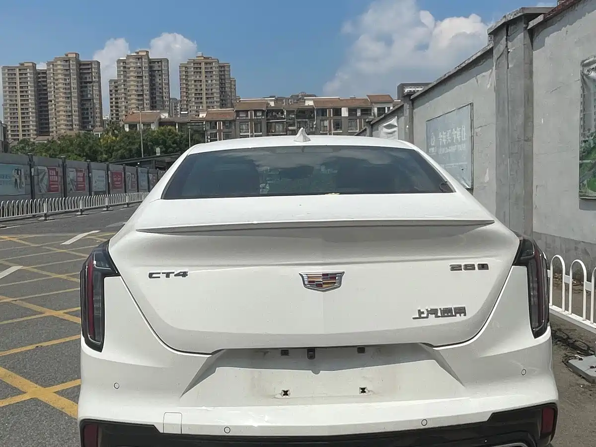 Фото 8 - Cadillac CT4
