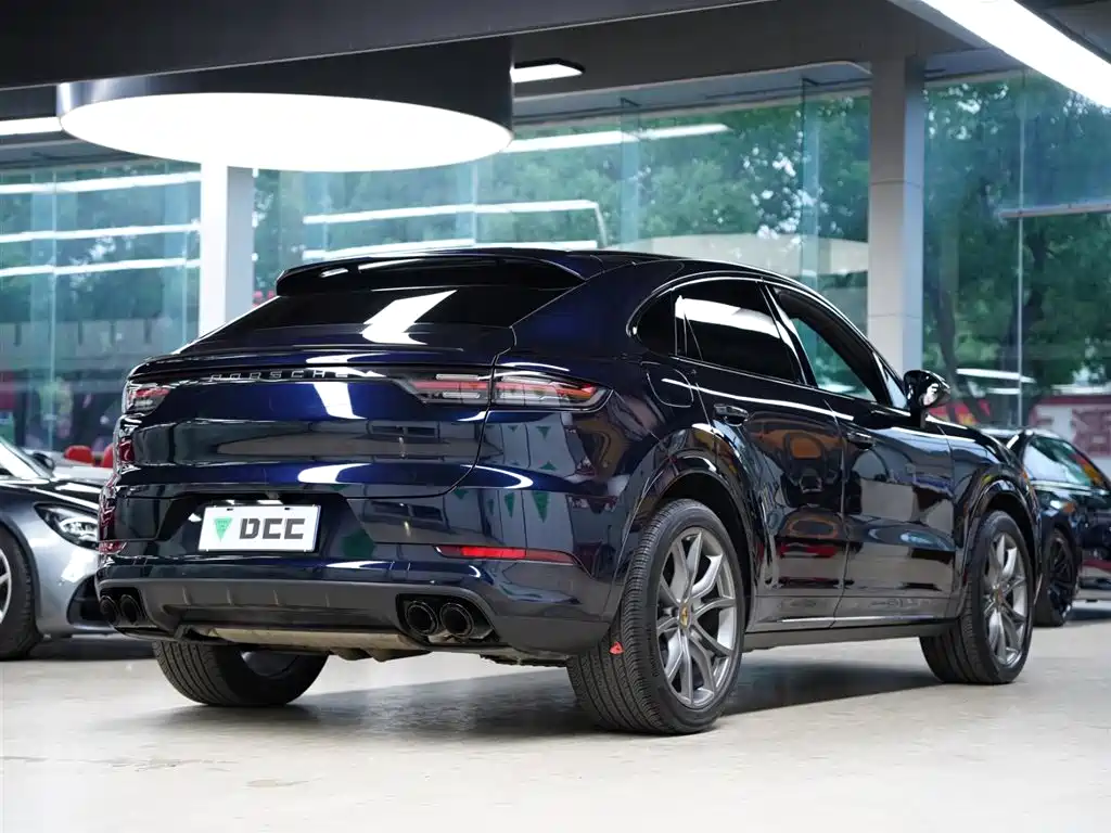 Porsche Cayenne 2022 Cayenne S Coupé 2.9T Platinum Edition фото 6