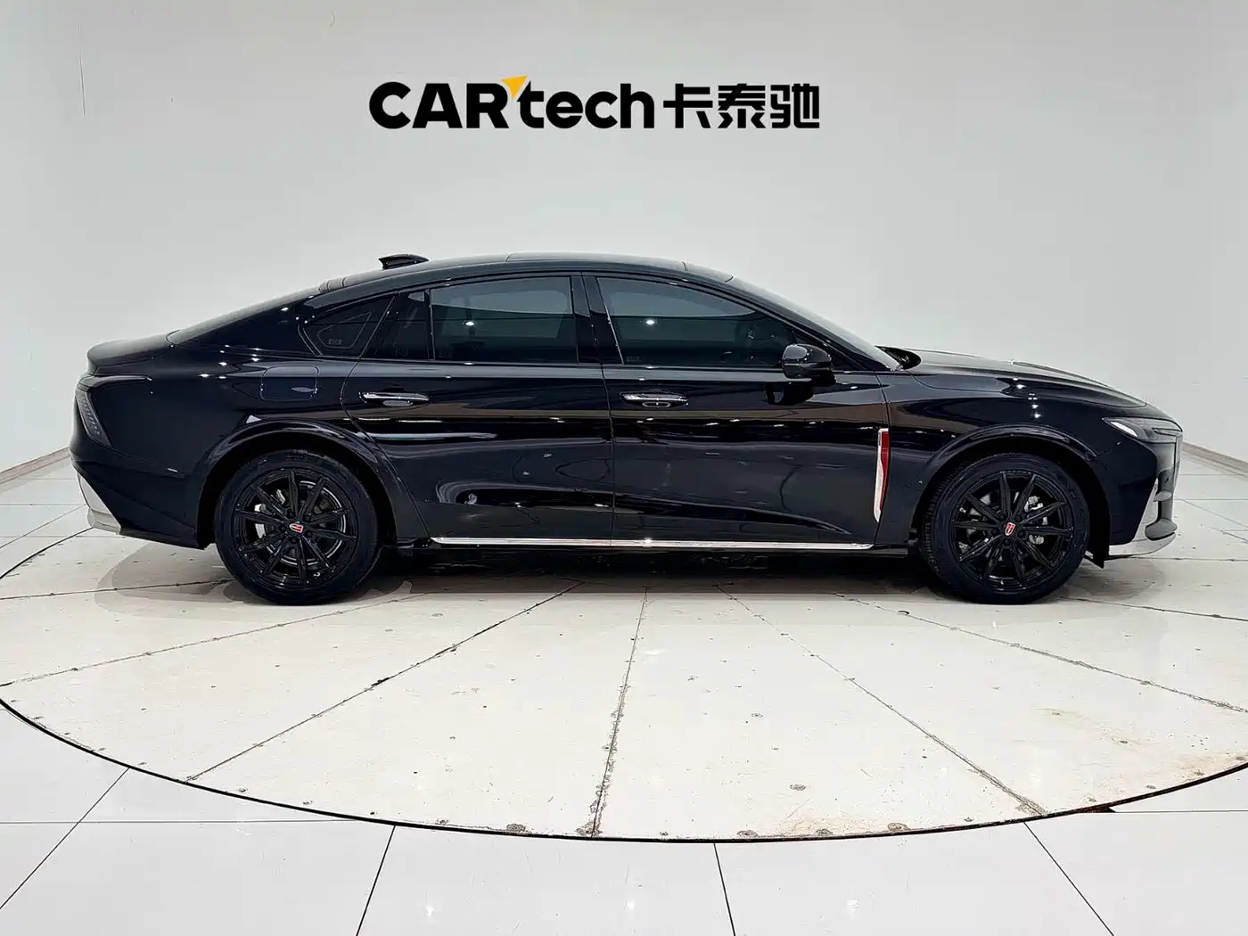 Hongqi H6 2023 2.0T Premium Edition фото 12