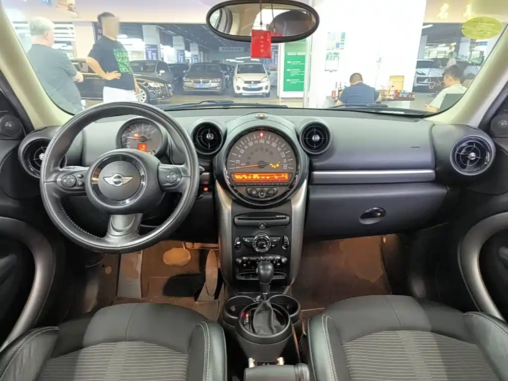 Фото 10 - MINI COUNTRYMAN