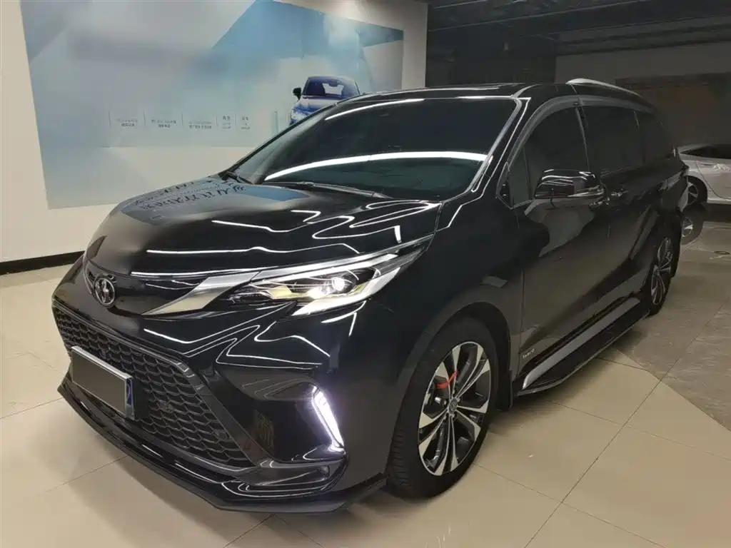 Toyota Granvia 2024 2.5L Hybrid Premium PLUS