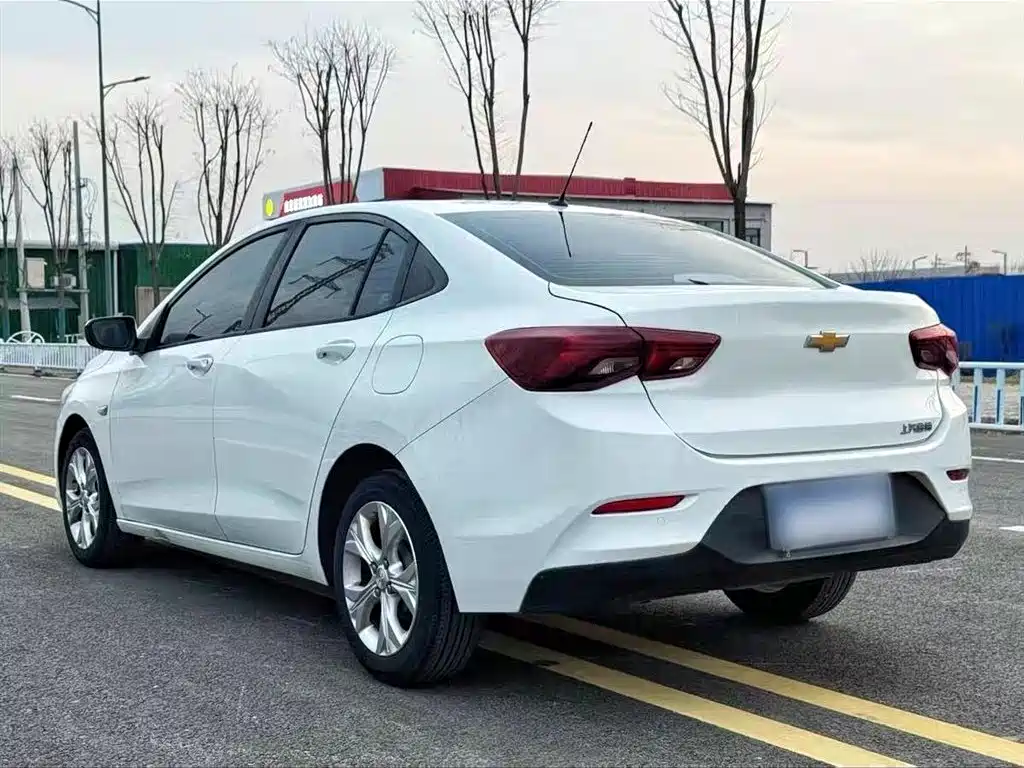 Chevrolet Cavalier 2021 325T Auto Joy Edition фото 4
