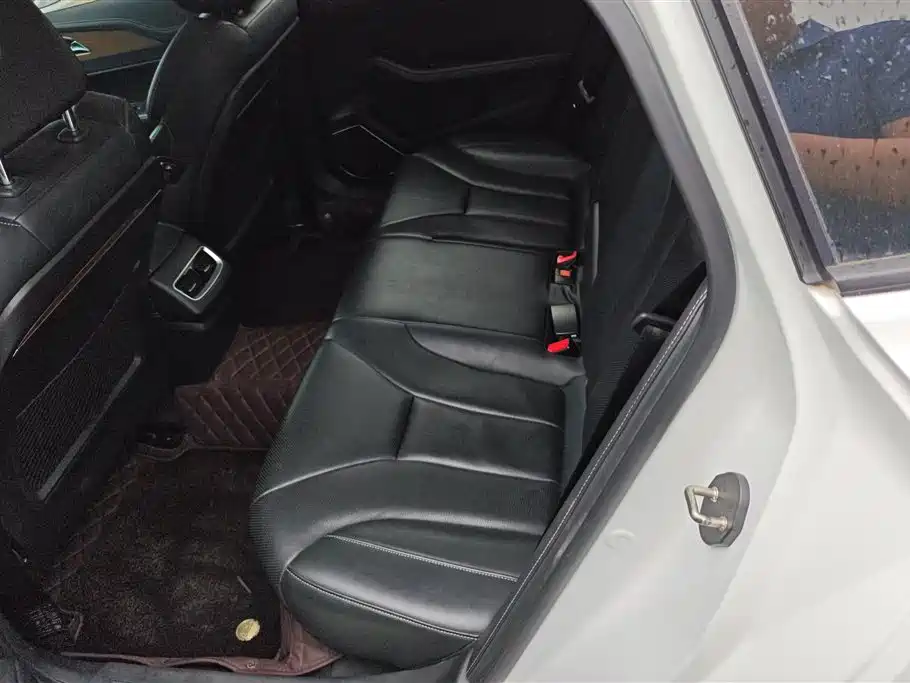 Hongqi H5 2018 30TD Smart Connected Dynamic Edition фото 11
