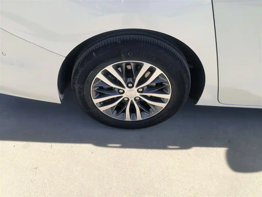 Buick GL8 2021 ES Landlord 653T Premium фото 26