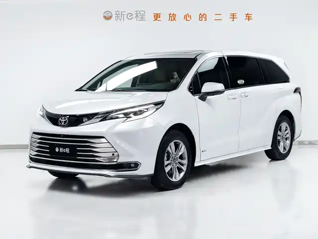 TOYOTA SIENNA